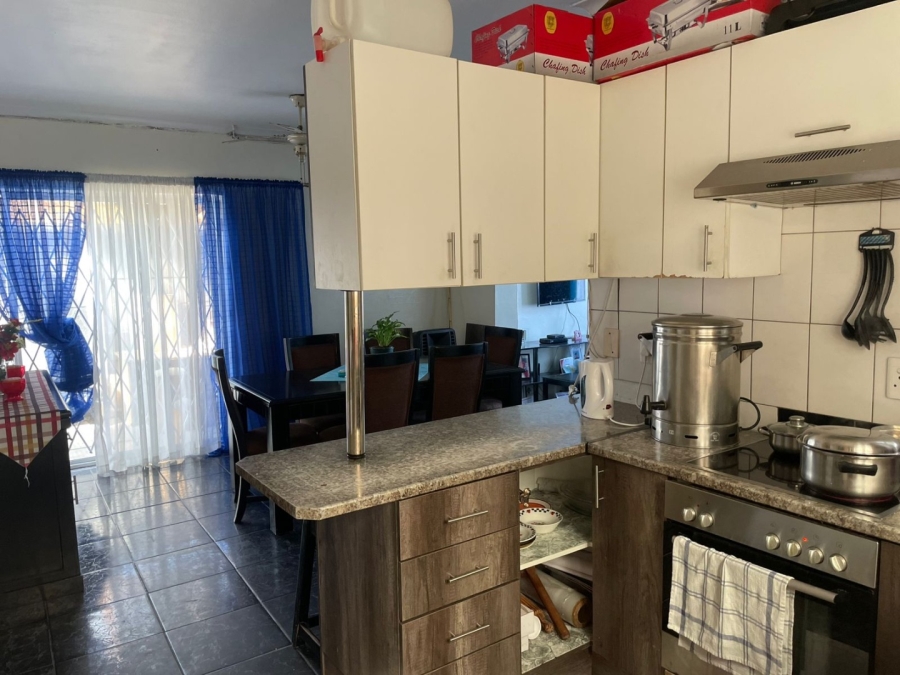 3 Bedroom Property for Sale in Beacon Valley Western Cape